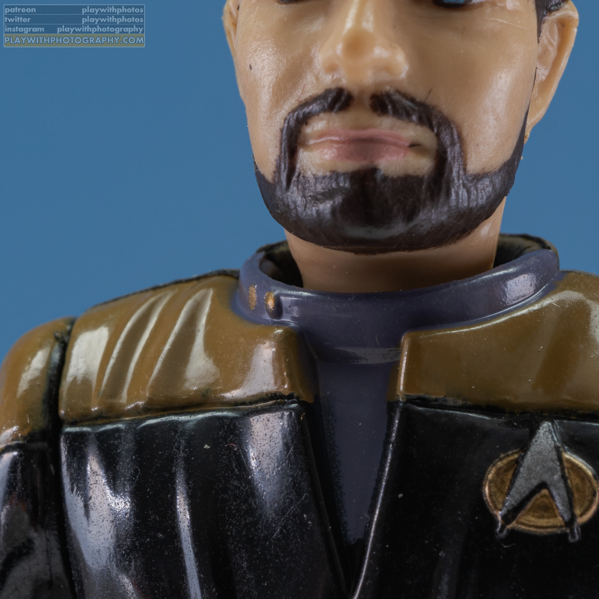 PHOTOBER THE 19TH – Lieutenant Thomas Riker – Play With Photography