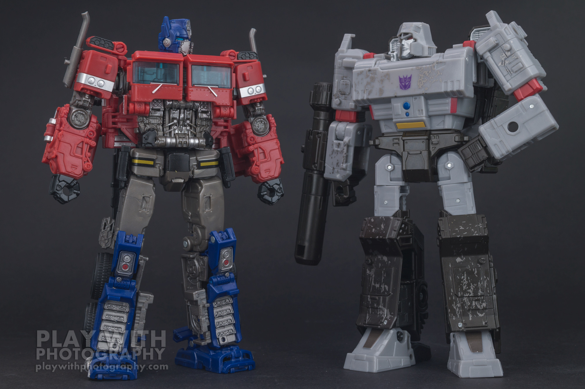 Optimus Prime Studio Series 38 Preview 29