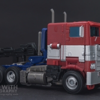 Optimus Prime Studio Series 38 Preview 02