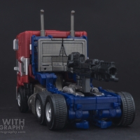 Optimus Prime Studio Series 38 Preview 05