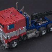 Optimus Prime Studio Series 38 Preview 08