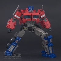 Optimus Prime Studio Series 38 Preview 19