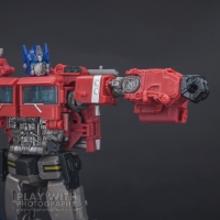 Optimus Prime Studio Series 38 Preview 22