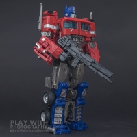 Optimus Prime Studio Series 38 Preview 24