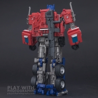 Optimus Prime Studio Series 38 Preview 25