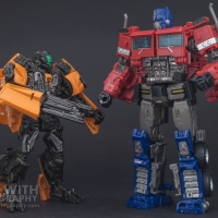 Optimus Prime Studio Series 38 Preview 27