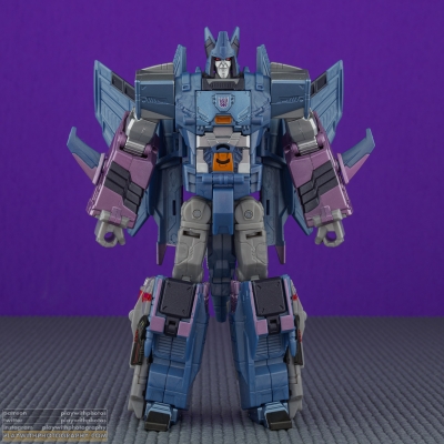 cyclonus_001