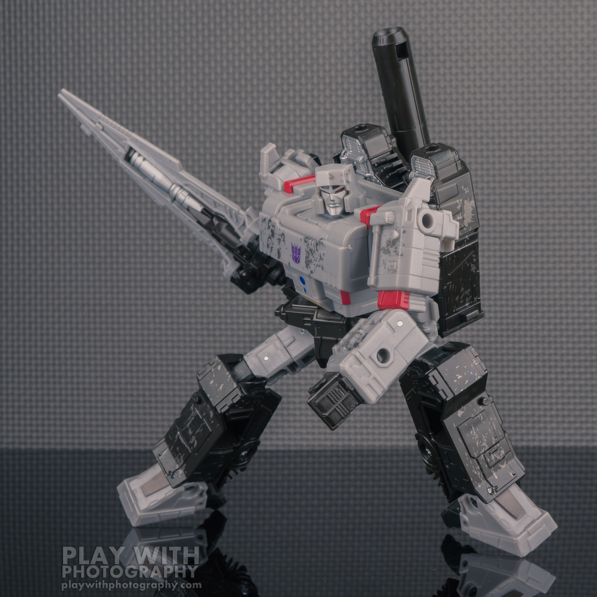 transformers siege combat megatron